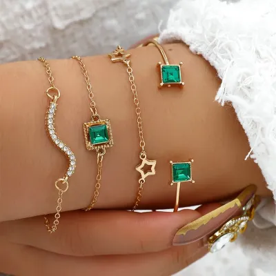 Vintage Style Thin Chain Star Green Bracelet Set 